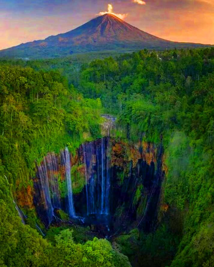 Air-Terjun-Tumpak-Sewu-Lumajang